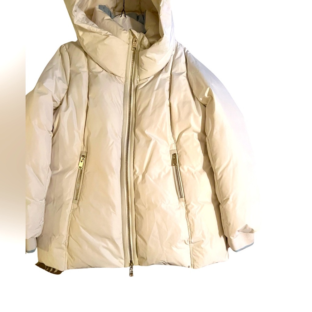 Nicole Benisti - down jacket.